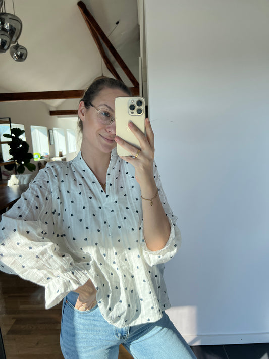 Blouse with heart print