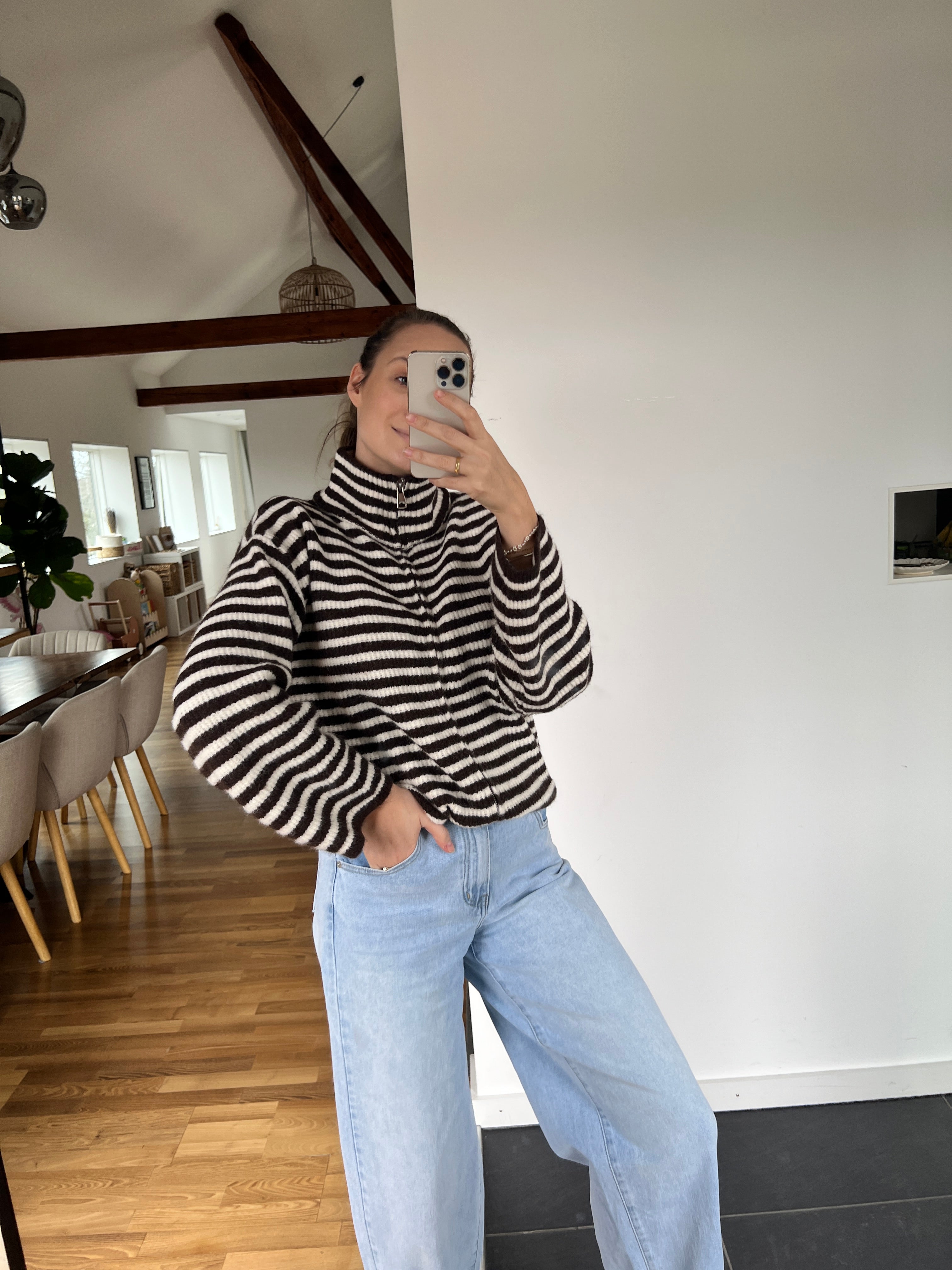 Zip-Strickjacke – Braun/Weiß gestreift
