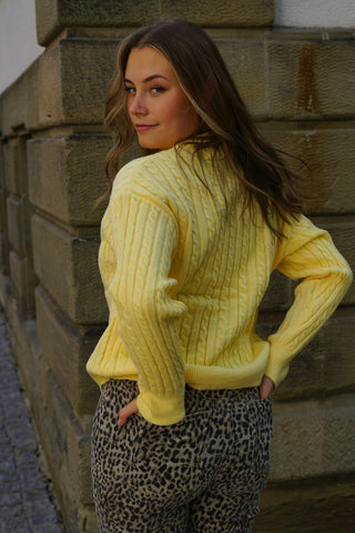 Cable Knit Strickjacke – Yellow Vibes