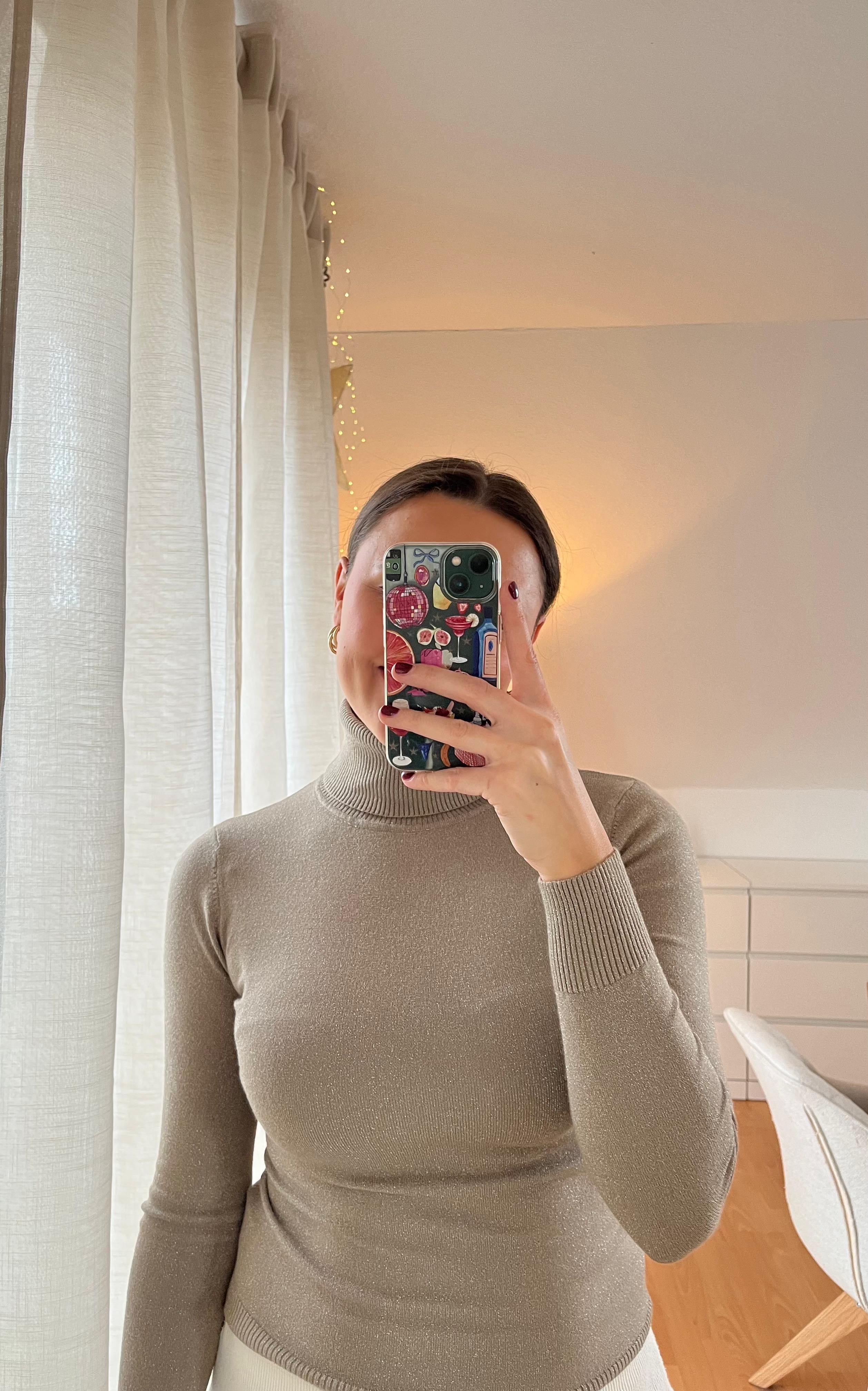 Glitzer-Rollkragenpullover „Yuliya“ – beige