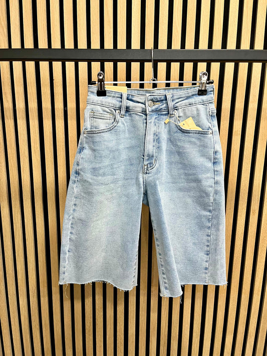 Bermuda Jeans