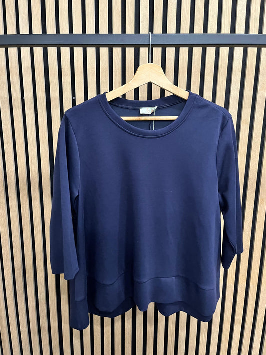 Leicht ausgestelltes Longsleeve