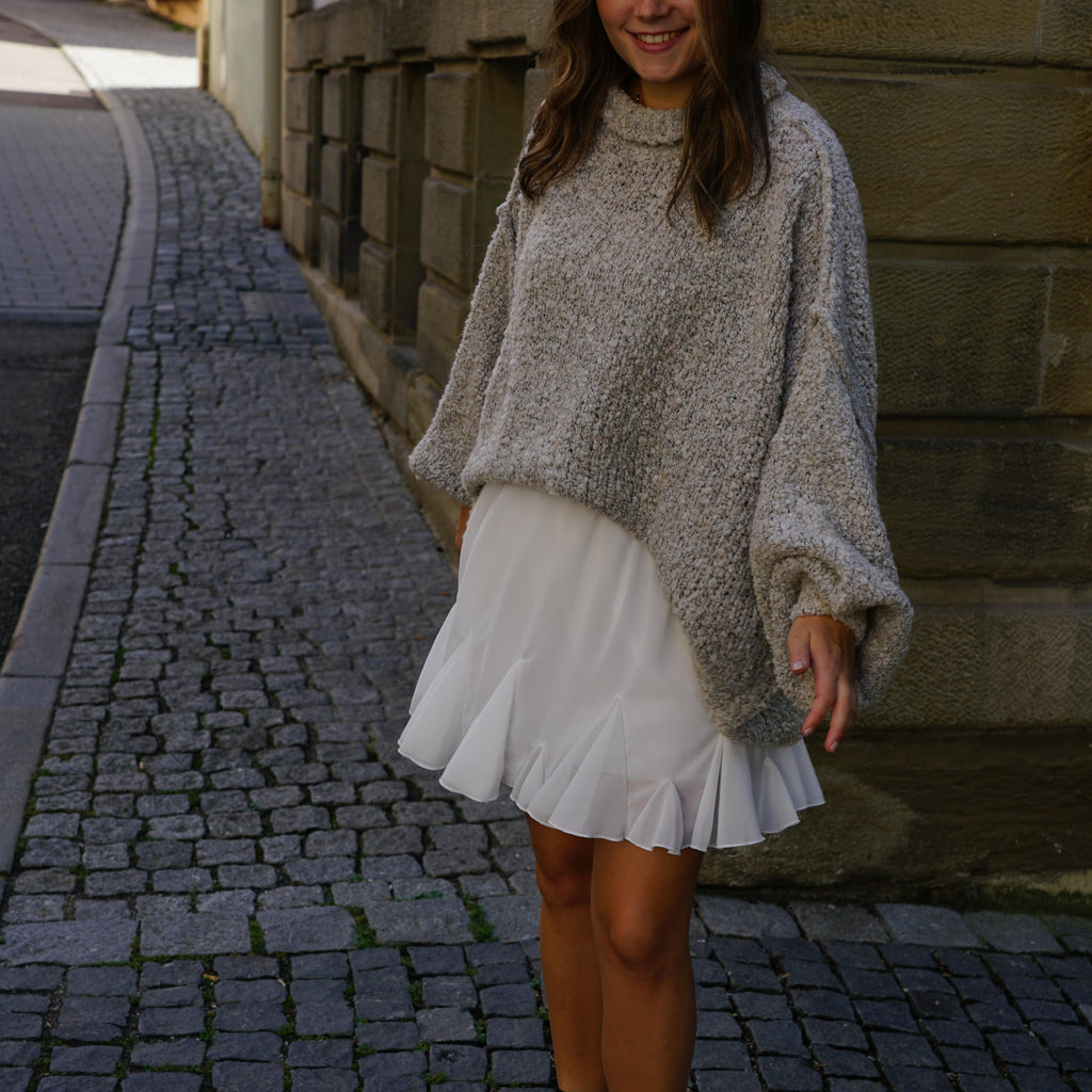 Cozy Bouclé Oversize Pullover – Light Taupe