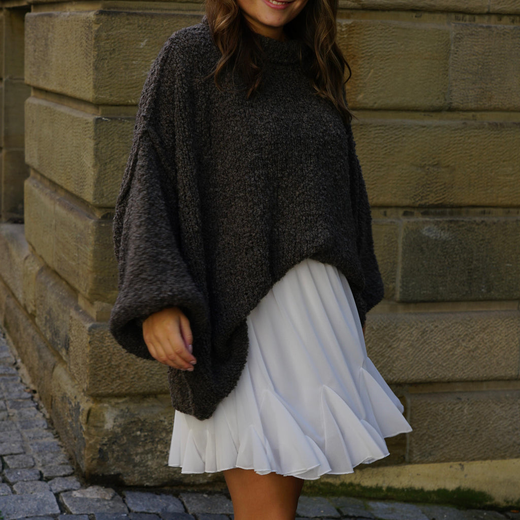 Cozy Bouclé Oversize Pullover – Dark Chocolate