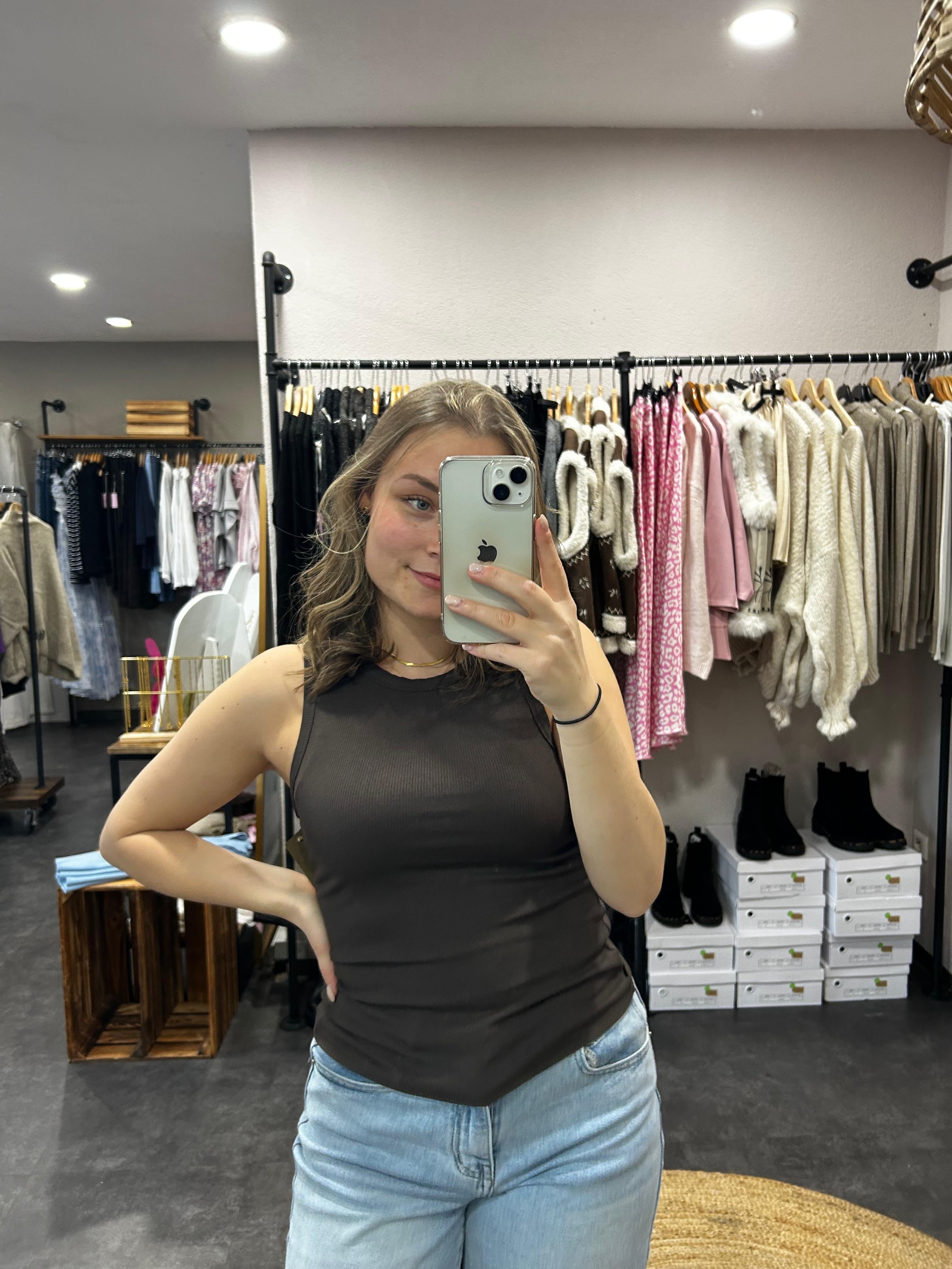 Basic Ripp Top – in verschiedenen Farben erhältlich