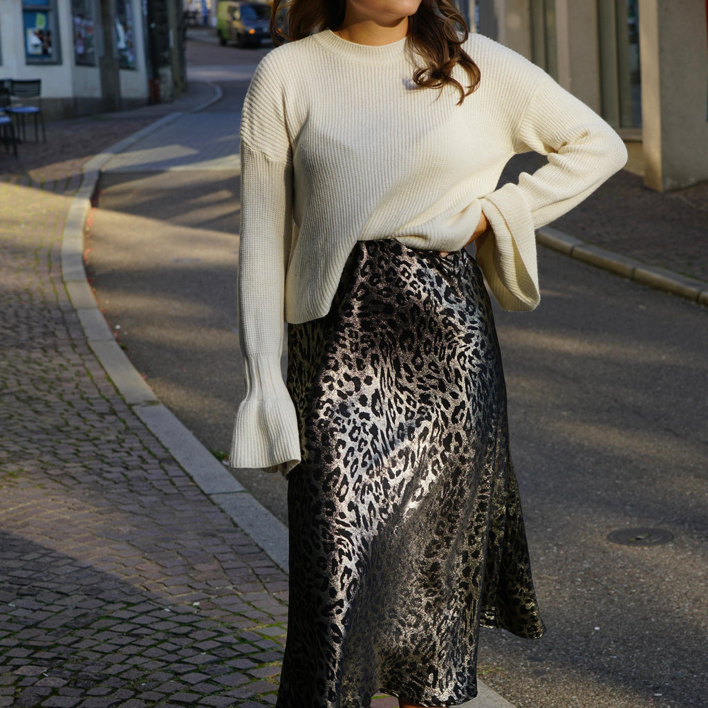 Satin Midi-Leopardenrock in Schwarz-Gold