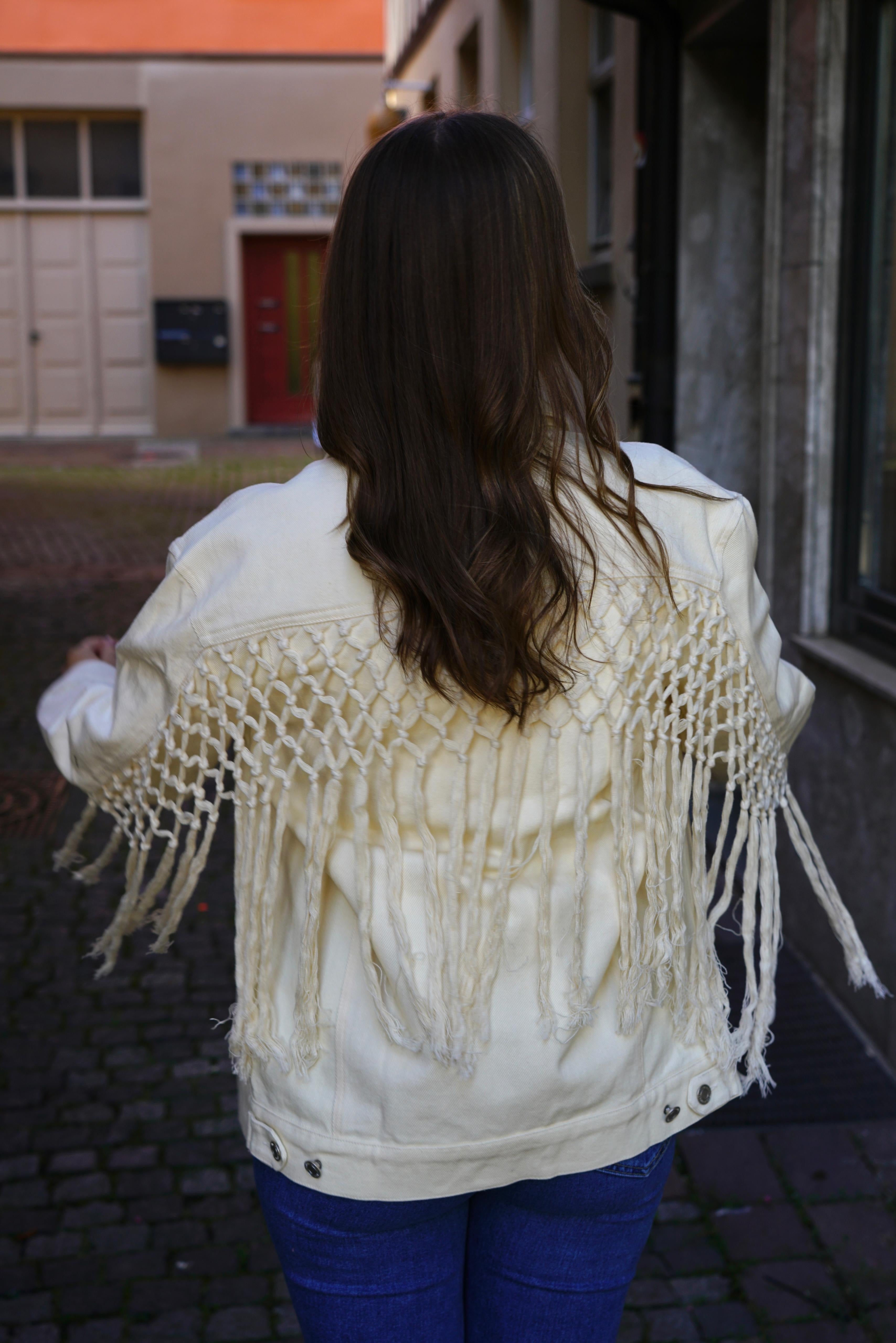 Oversize Jeansjacke mit Fransen – Cremefarben, Western Style