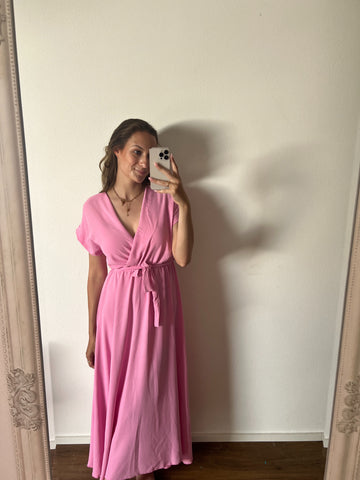 Sommerkleid mit Wickeloptik – Bubblegum