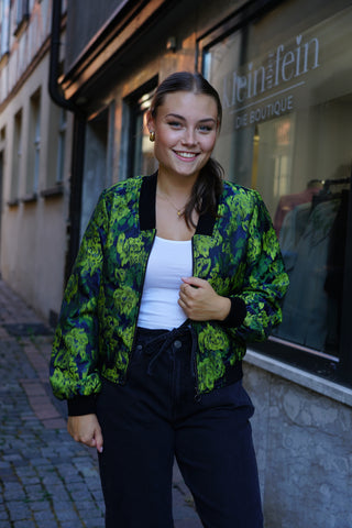 Desires Bomberjacke – Florales Muster in Knalligem Grün