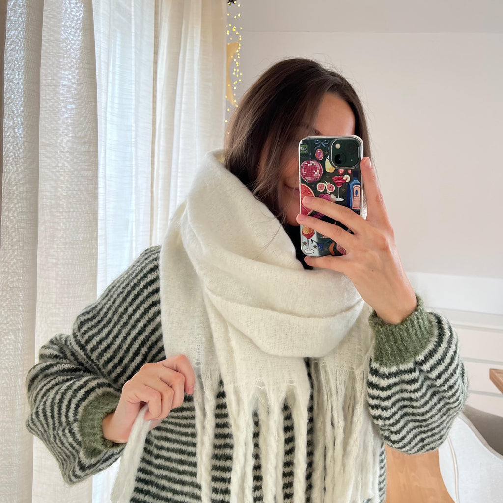 Schal "Milea" – Wollweiß, soft, schlicht, wunderschön