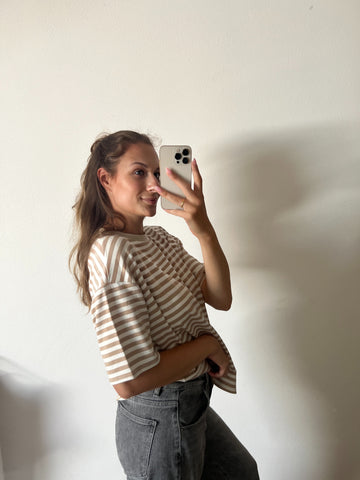 Lässiges Streifen T-Shirt – Beige/Weiß