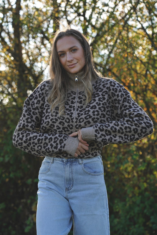 Leo Zip Cardigan