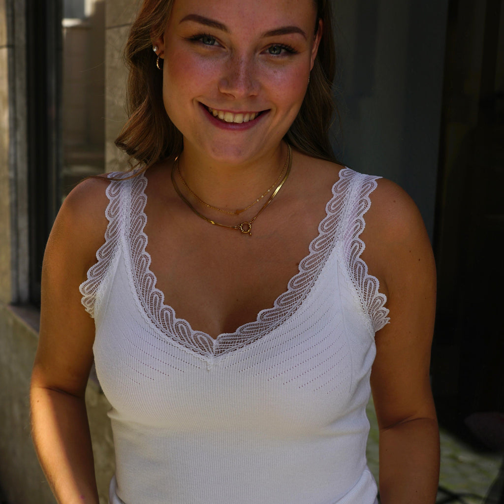 Lace Rib Top – Weiß