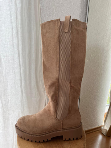 Braune Stiefel