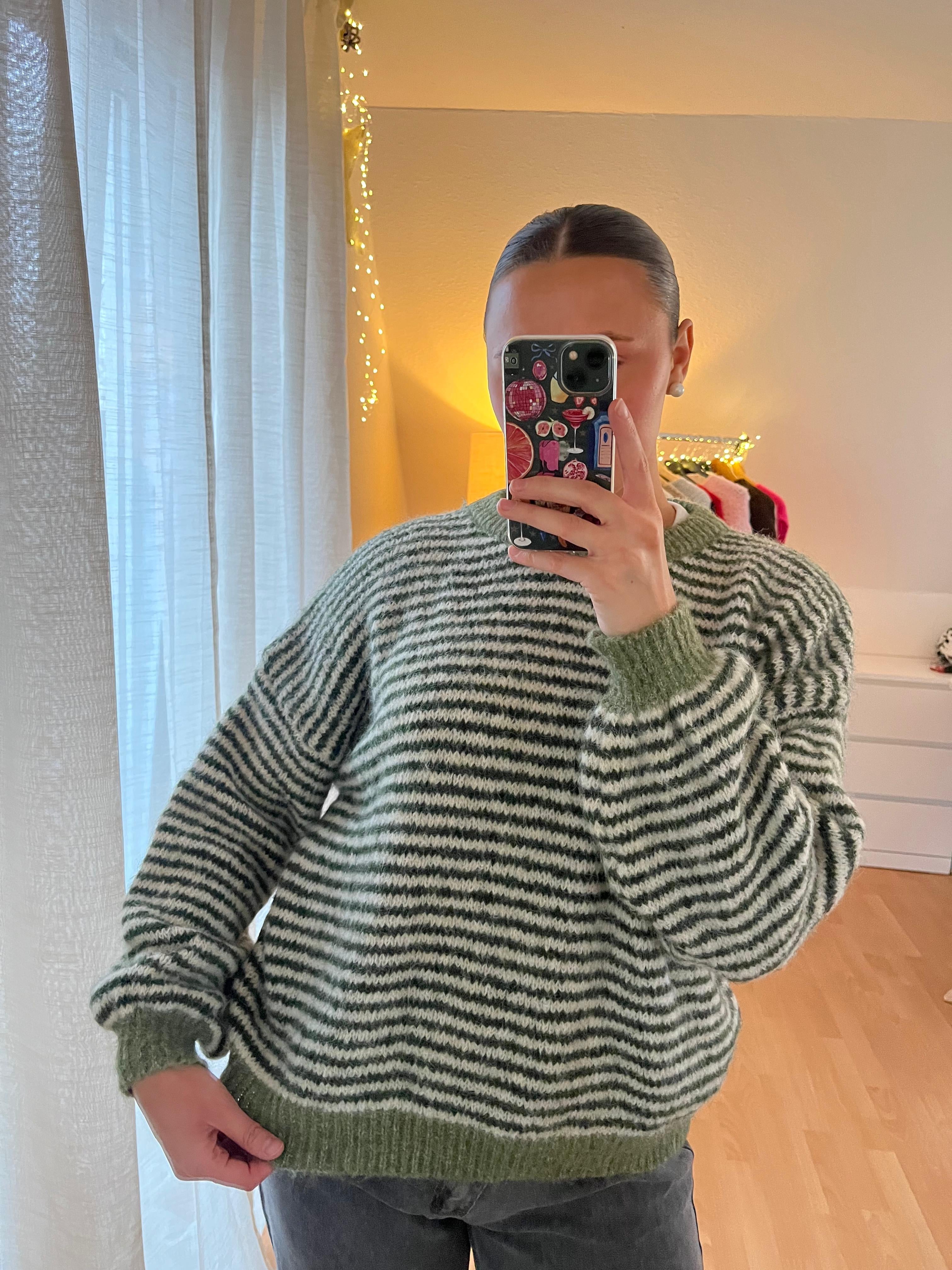 Pullover „Selina“ – Soft stripes & cozy vibes | Grün-Creme