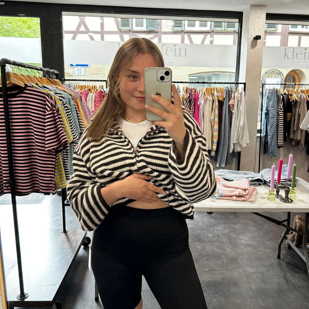 Kurze Leggings – Tiefschwarz