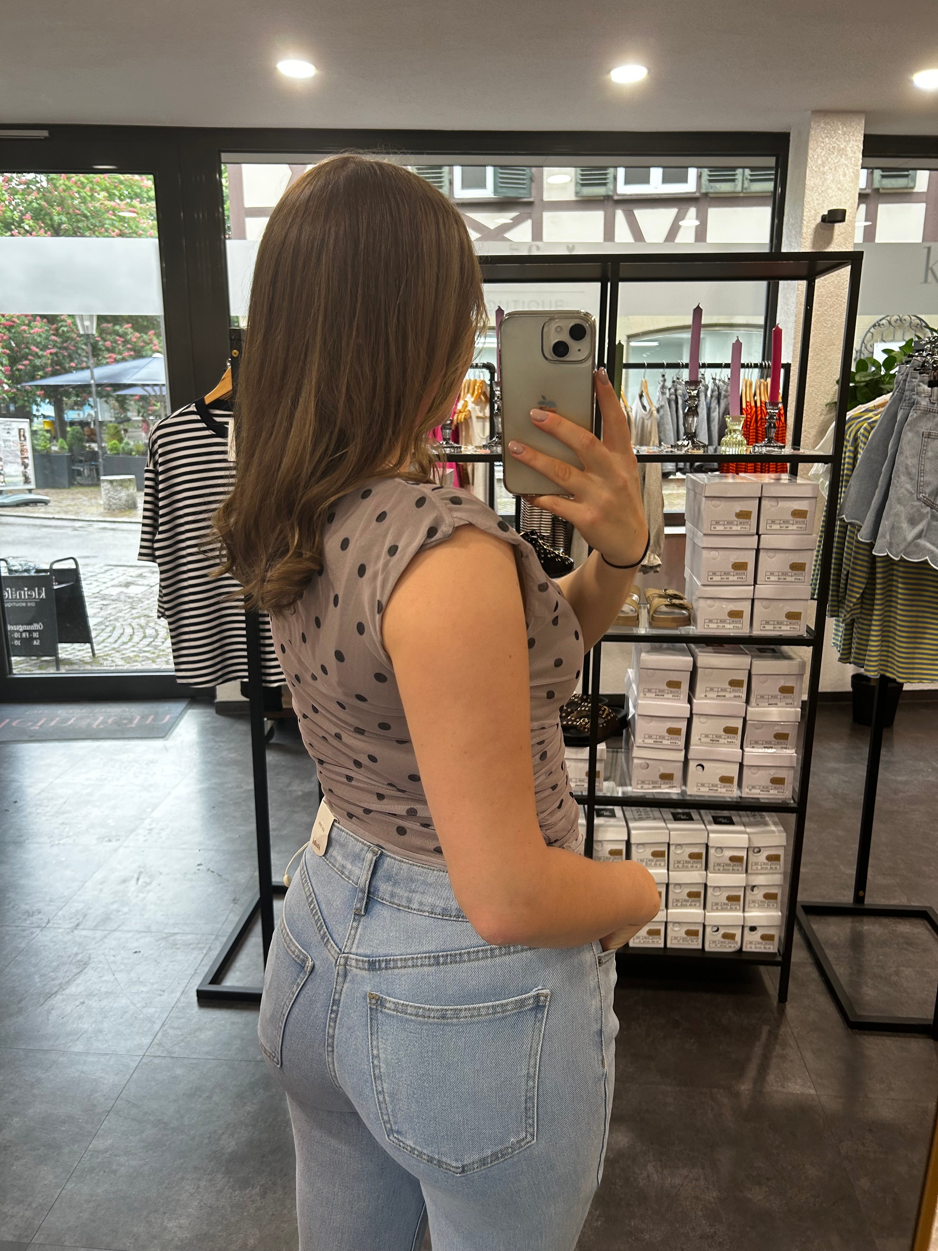 Mesh-Top mit Punkte Muster – Taupe/Schwarz