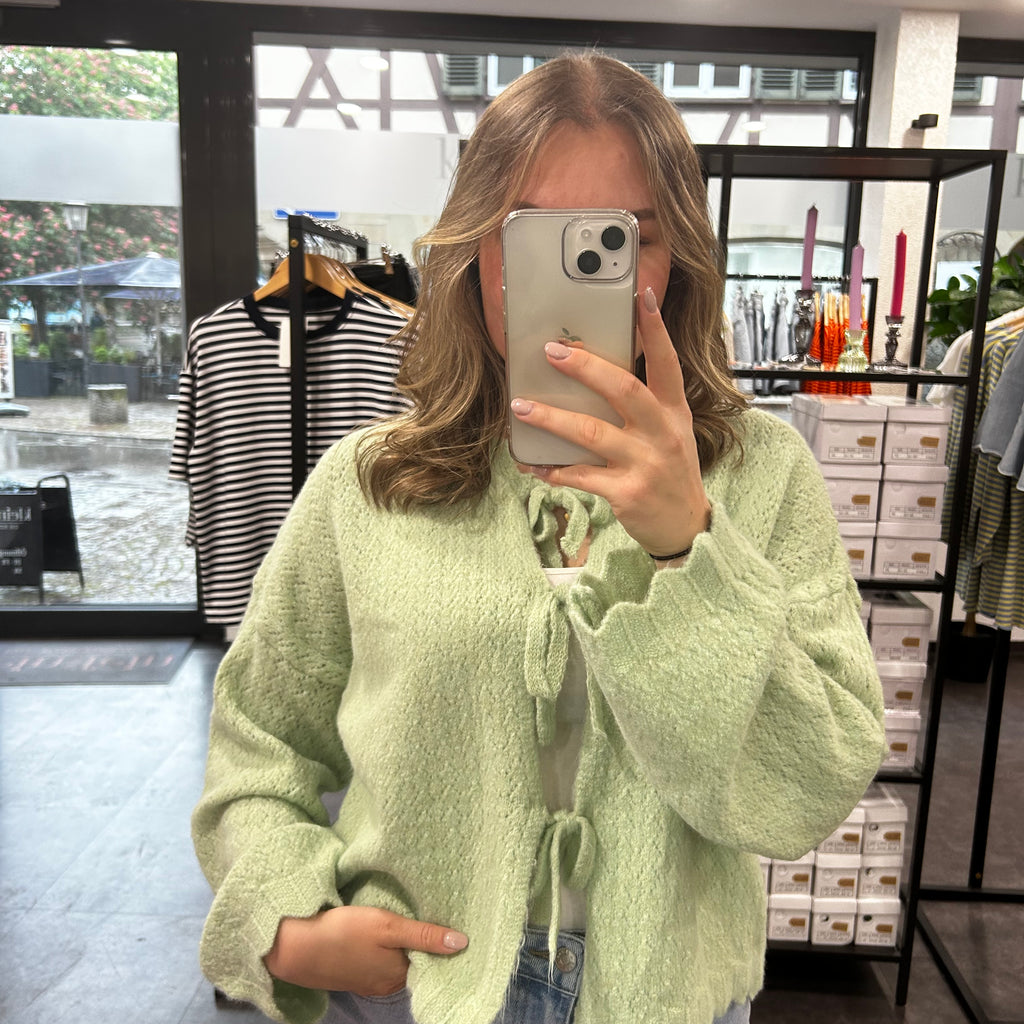 Strickjacke zum Binden – Maigrün
