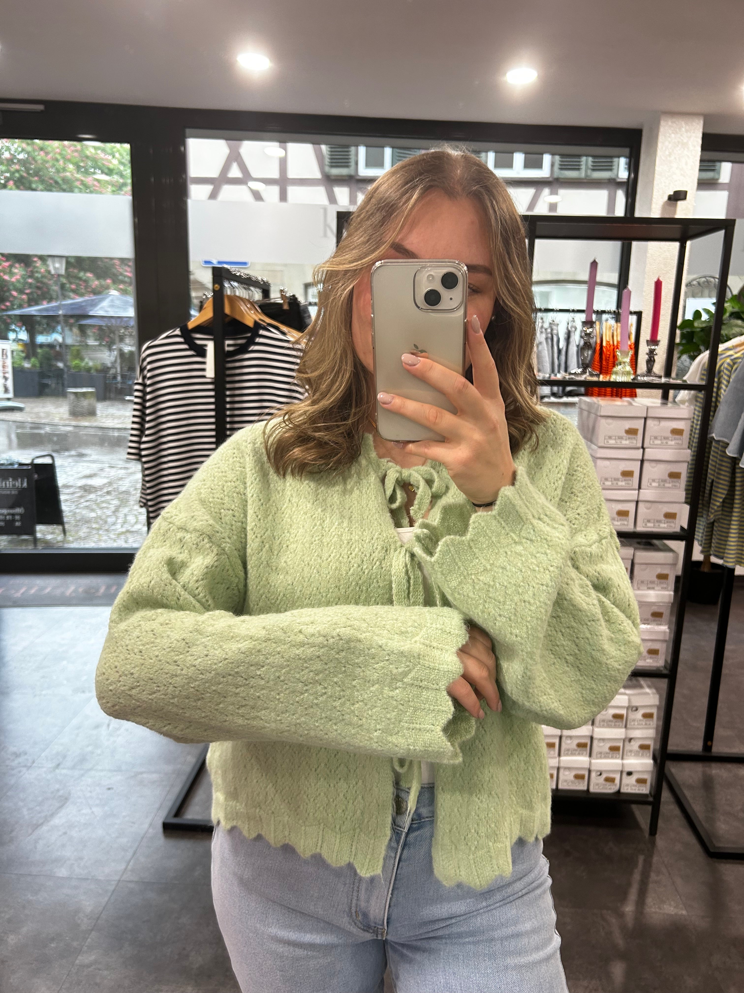 Strickjacke zum Binden – Maigrün