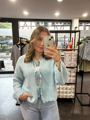 Strickjacke zum Binden – Babyblau