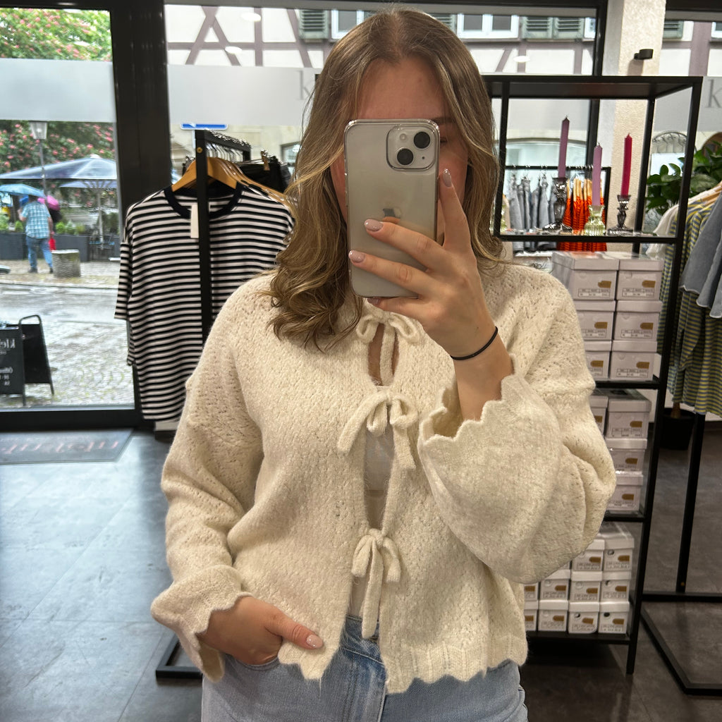 Strickjacke zum Binden – Hellbeige