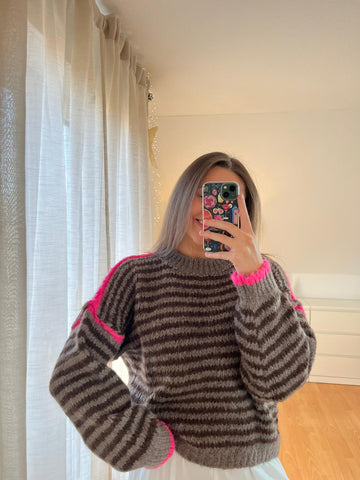 Strickpullover „Ravena“ – hellbraun dunkelbraun gestreift